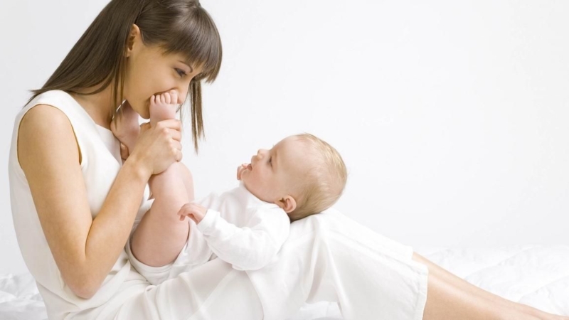 ANYÁNAK LENNI CSODÁLATOS!