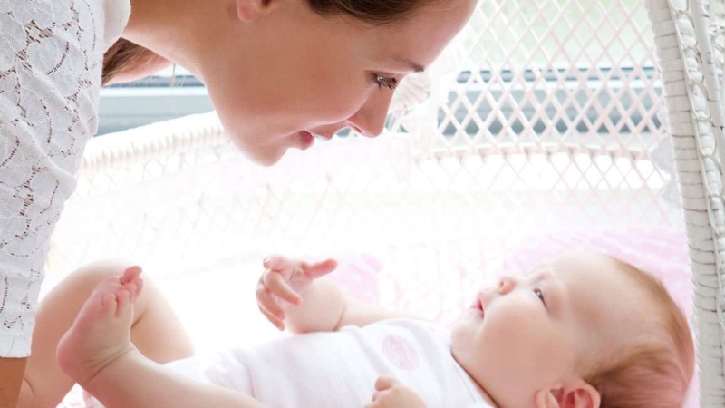 MAMI-BAKIK, AVAGY MEGSZÜLETETT AZ ELSŐ KISBABÁD