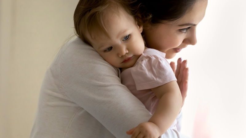 AZ ANYASÁG HULLÁMVASÚTJA: AMIKOR A BABA BÚJIK ÉS AMIKOR ÖNÁLLÓSODIK